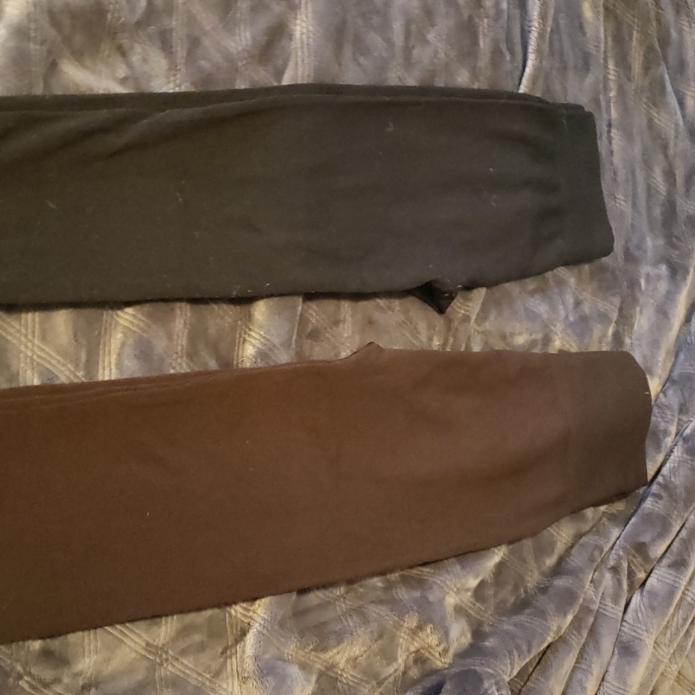 2 pairs of fleece lined leggings